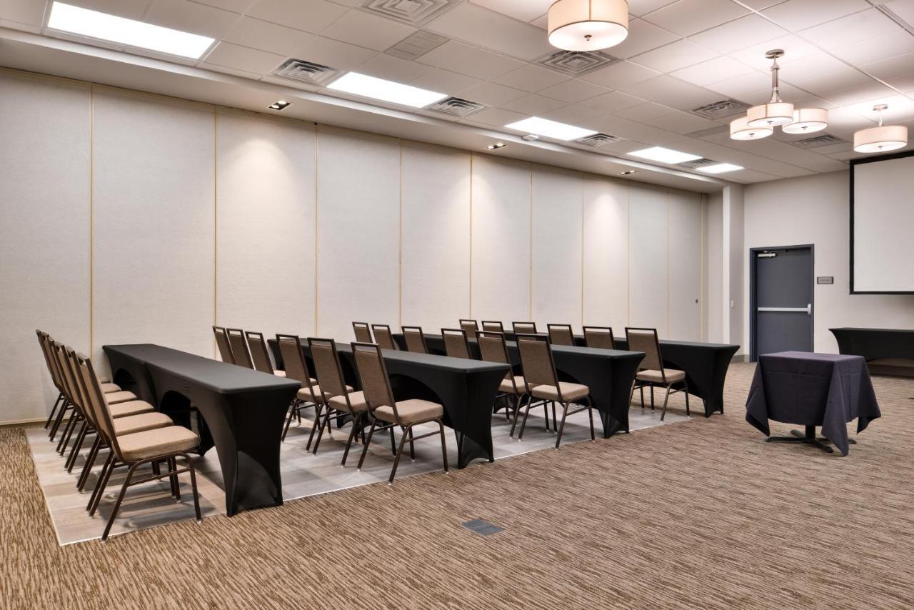 Country Inn & Suites By Radisson, Ft Atkinson, Wi Fort Atkinson Dış mekan fotoğraf
